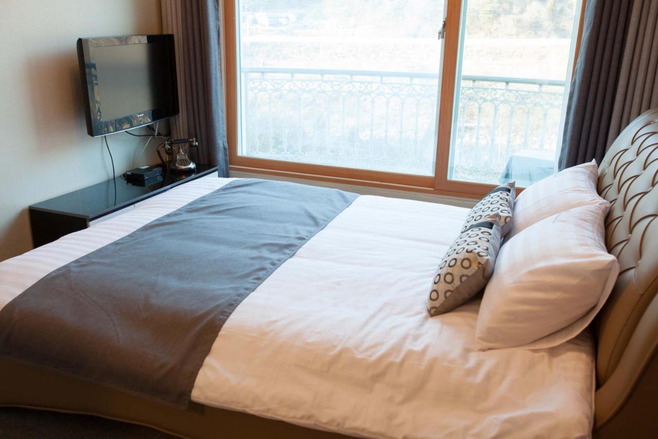Cheongpyeong Family Hotel Gapyeong Dış mekan fotoğraf